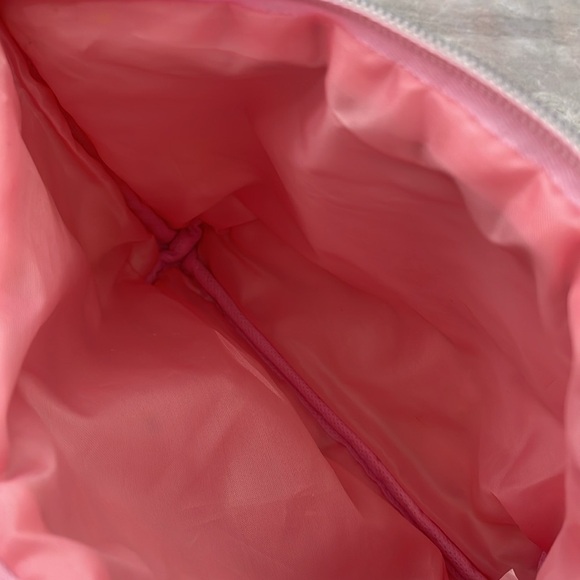 Makeup or Toiletries Bag - Picture 12 of 15